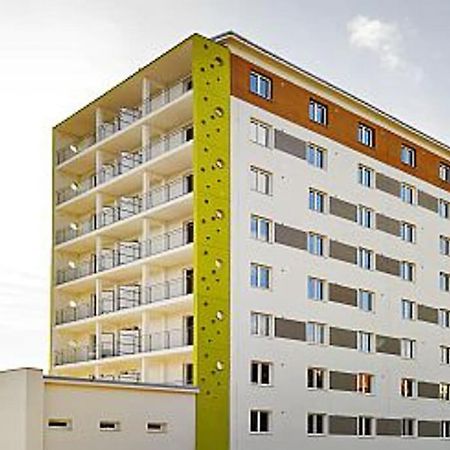 Moderny Apartman S Parkovanim Bratislava Exterior photo