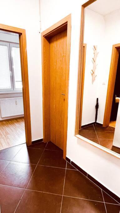 Moderny Apartman S Parkovanim Bratislava Exterior photo