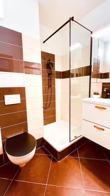 Moderny Apartman S Parkovanim Bratislava Exterior photo